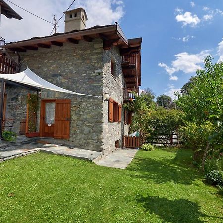 Le Rosier B&B E Appartamento Saint-Vincent Eksteriør billede