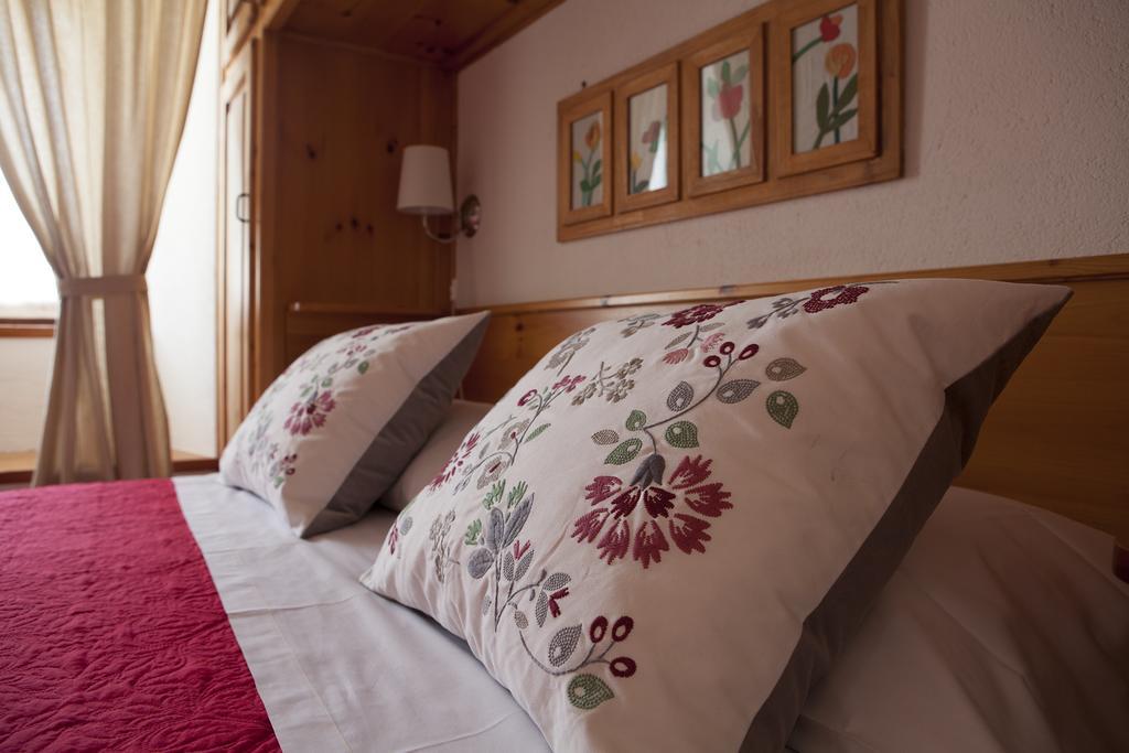 Le Rosier B&B E Appartamento Saint-Vincent Eksteriør billede