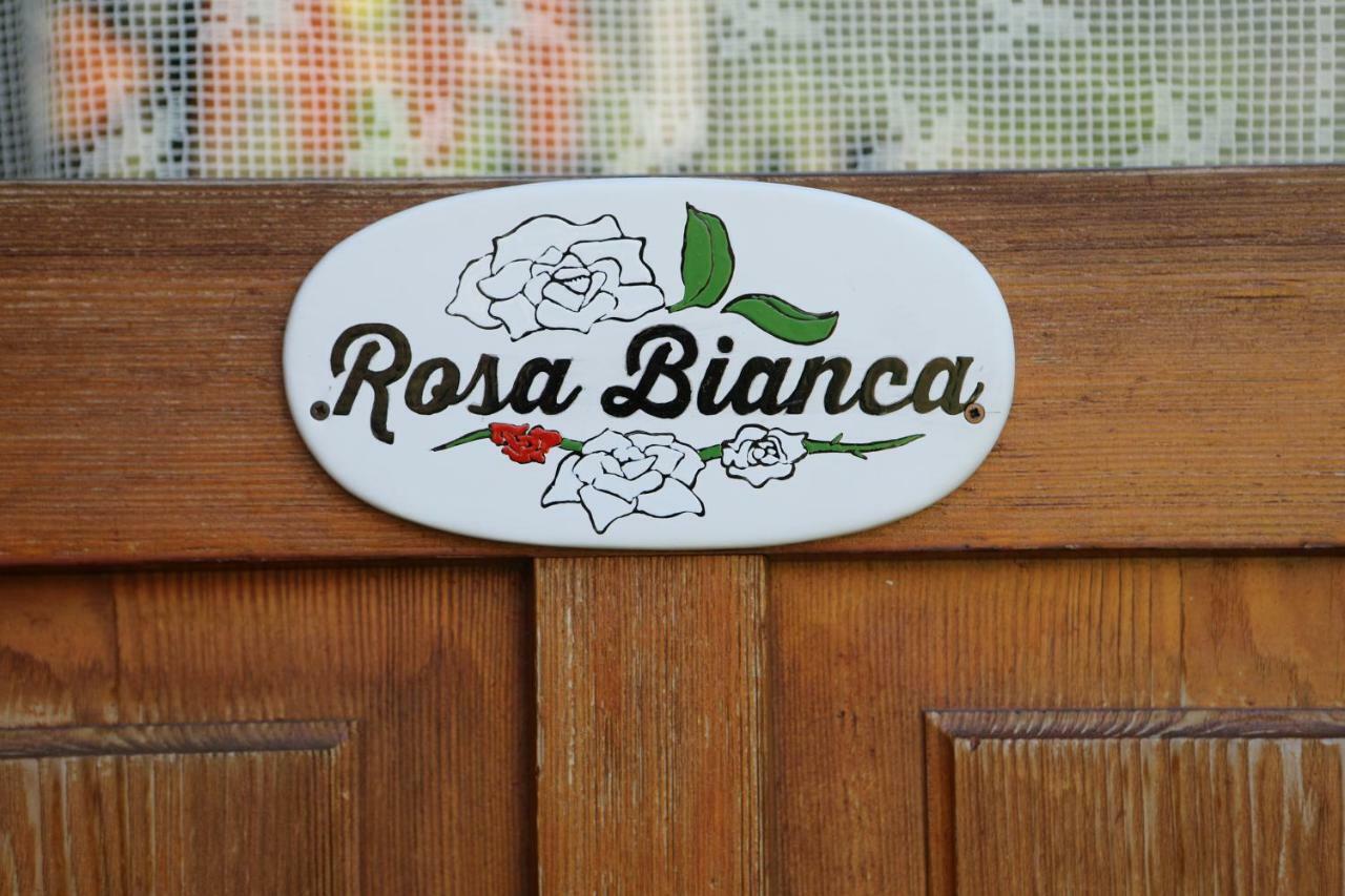 Le Rosier B&B E Appartamento Saint-Vincent Eksteriør billede